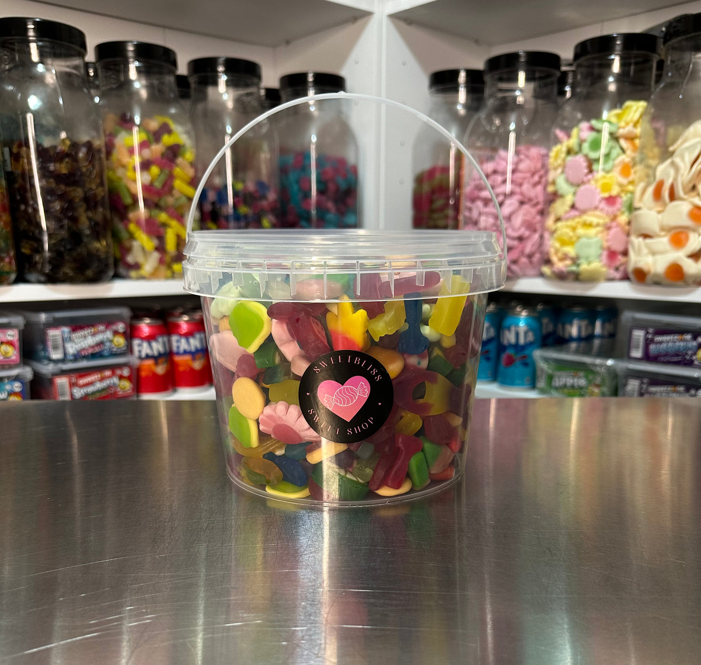 1.8kg Bucket filled with upto 18 choices of sweets